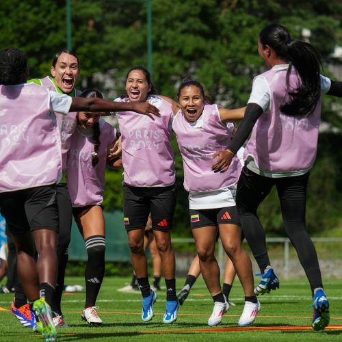 La selección Colombia Femenina inicia su ilusión en Juegos Olímpicos