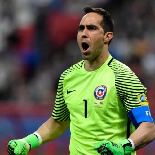 Claudio Bravo le dice adiós al futbol.