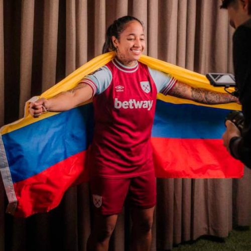 Manuela Pavi fue presentada por el West Ham como refuerzo